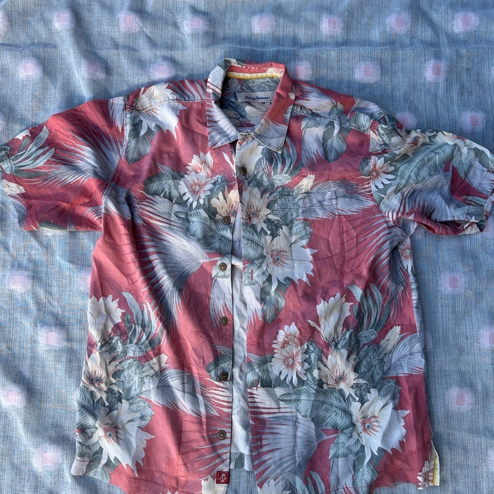 Tommy‎ Bahama coral Floral silk vacation Shirt